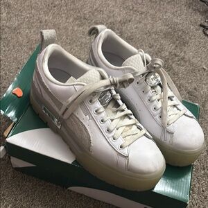 Puma White Sneakers with Gum Sole